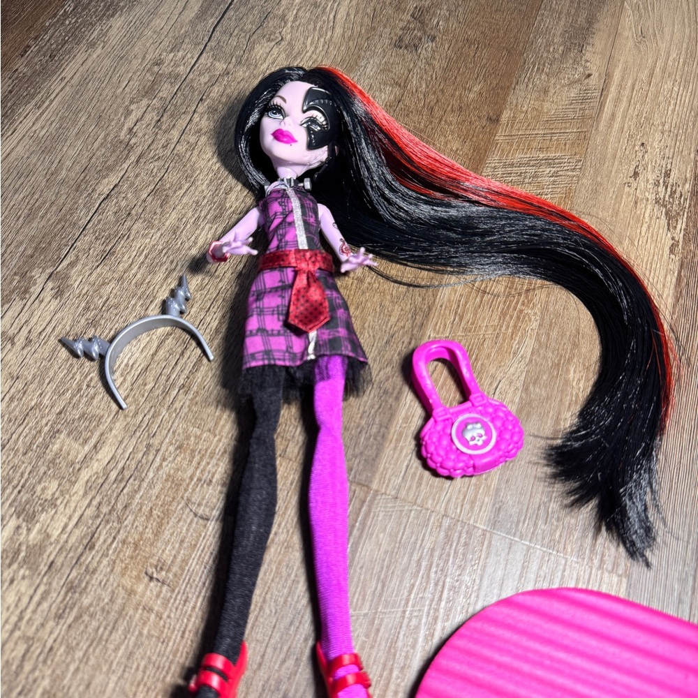 Monster high doll rerooted hair operetta freaky fusion